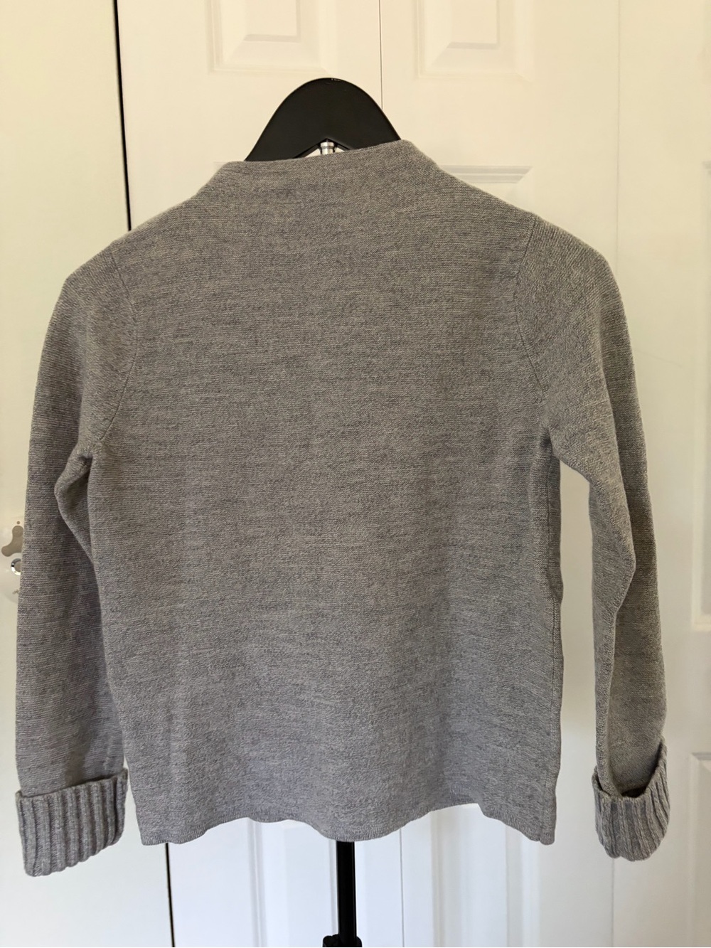 Club Monaco Men's Light Gray Crewneck Knit Sweater - Picture 3 of 3